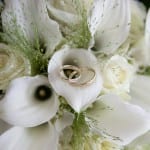 Trouwreportage bruidsfotograaf ringen, bloemen, UitjedakFotografie Nieuwegein, Utrecht